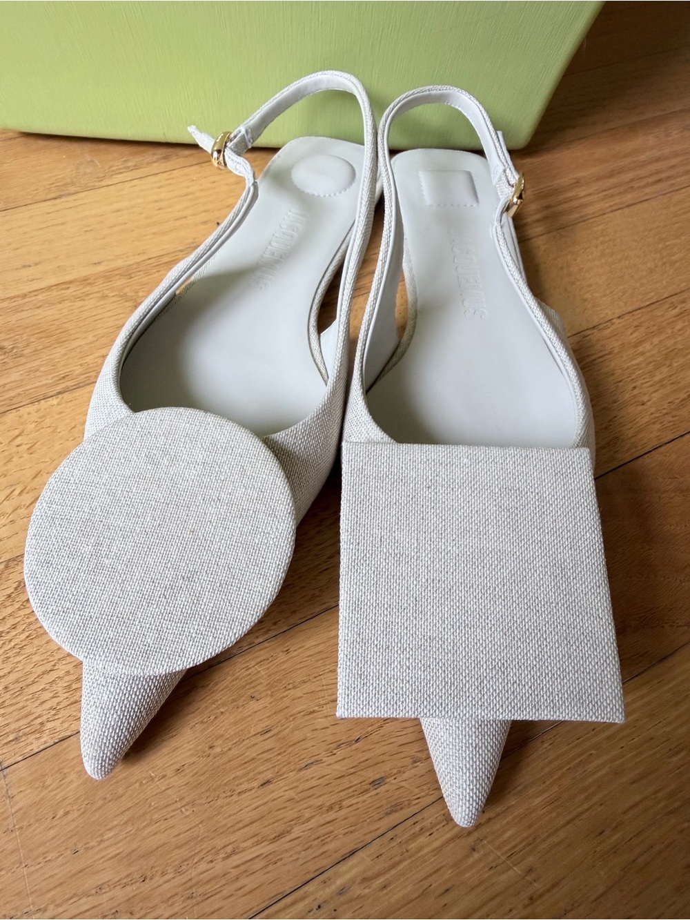 Jacquemus Cream Pointed Slingback Flats with Textured Upper - Picture 4 of 4